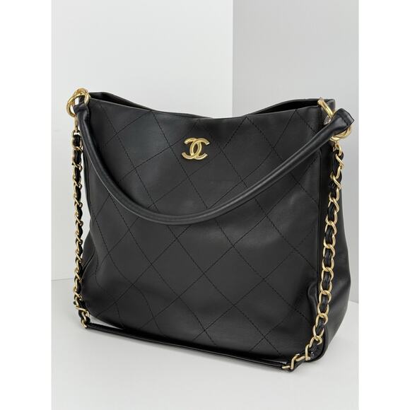 Chanel Black Quilted Leather Chains Strap Gold Hardware Hobo Bag - Picture 1 of 13